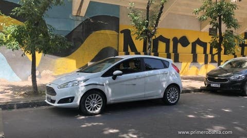 Vandalirazon autos del plantel de Olimpo
